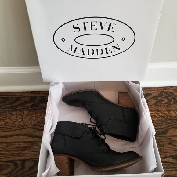 Leather Steve Madden Booties - Picture 7 of 7